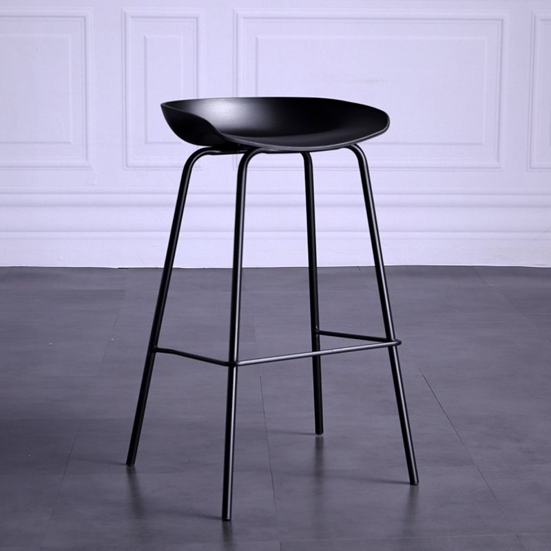 Contemporary Metal Counter Height Stools Low Back Bar Stool with Footrest Clearhalo 'Bar Furniture' 'Bar Stools' 'bar_stools' 'furn' 'furn_bar_stools' 'Furniture' 'Kitchen & Dining Furniture' 1200x1200_84af4407-6e4a-49cb-9f4e-ba4bbd0dd101