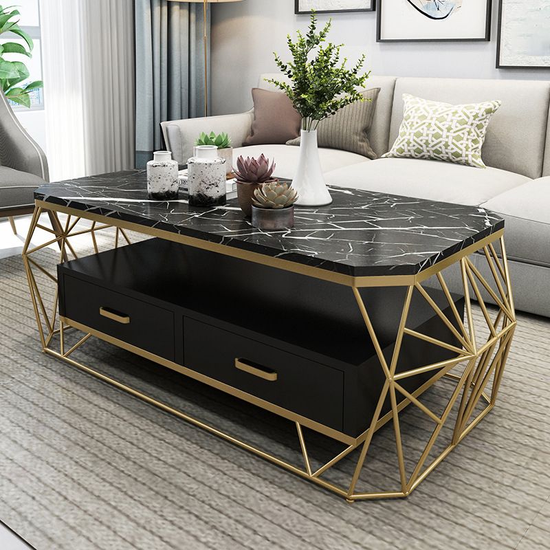 Cadre contemporain avec table basse rectangulaire simple à tiroir