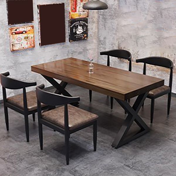 Mesa de comedor de estilo industrial Mesa rectangular de madera maciza con base de metal