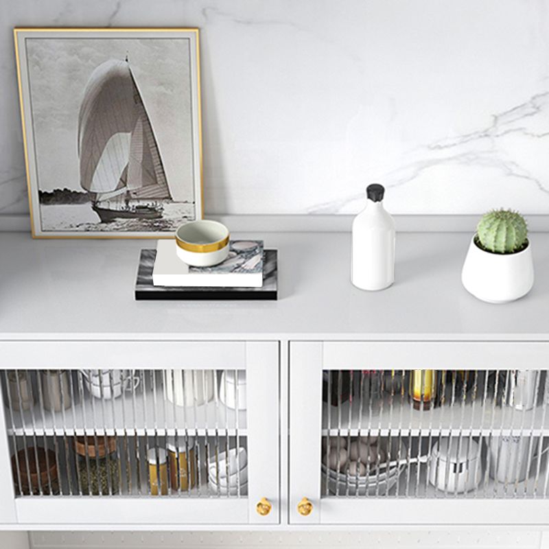 Buffet de comedor de piedra lateral de estilo glamorial con gabinetes y cajones