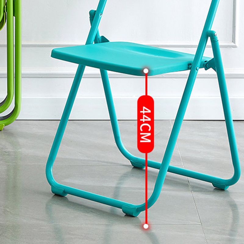 Contemporary Single da 16,5 "wide poltrone in metallo a colori solidi con gambe