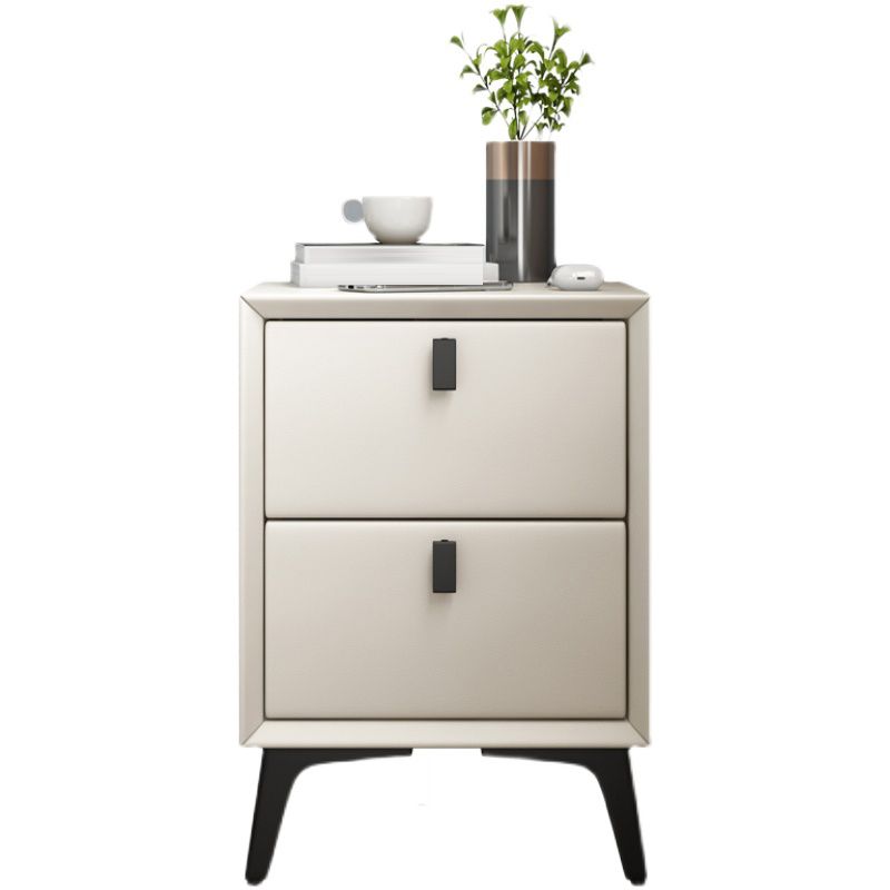 Comobilismo per letto contemporaneo in pelle con cabine da comodino con cassetti