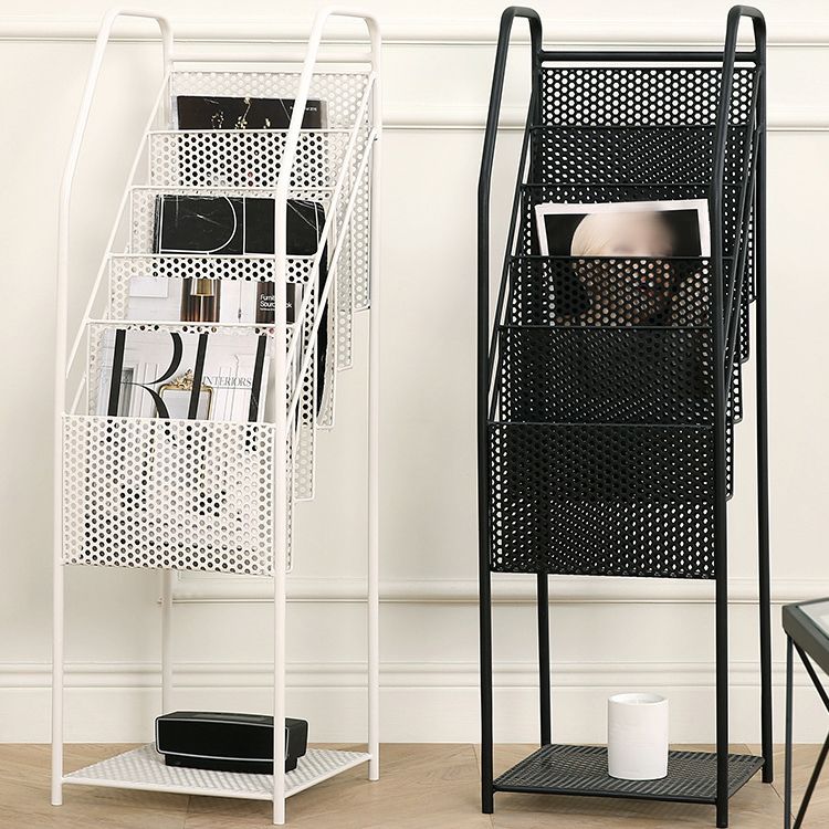 Modern metalen boekenplank geometrische gesloten achterste verticale boekenkast in branden