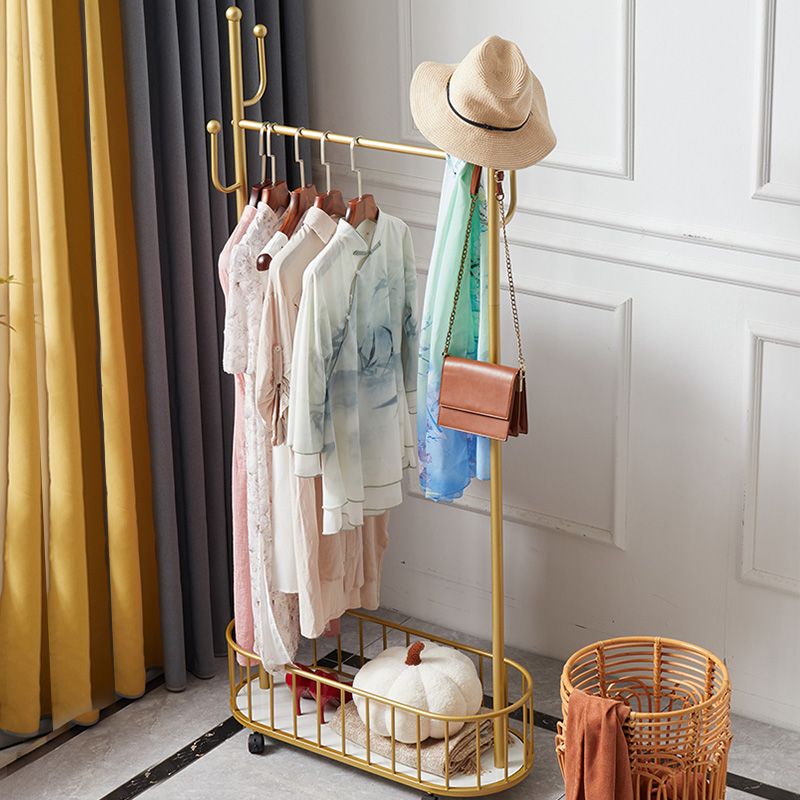 Splendido appendiabiti per cesti con pinze in metallo con i casiri