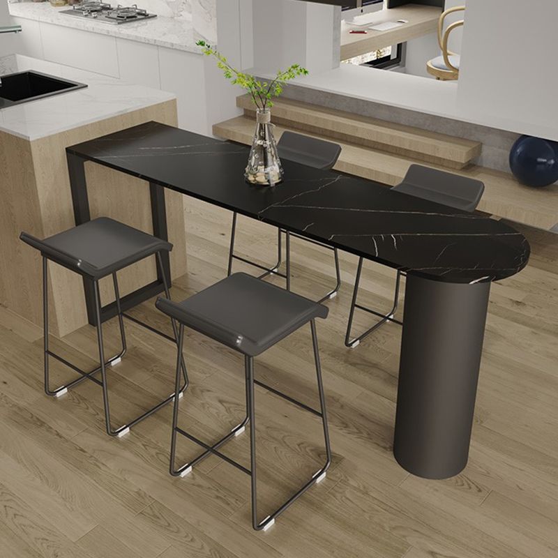 PUレザーバースツールインダストリアルメタルアームレスバースツールとフットレスト