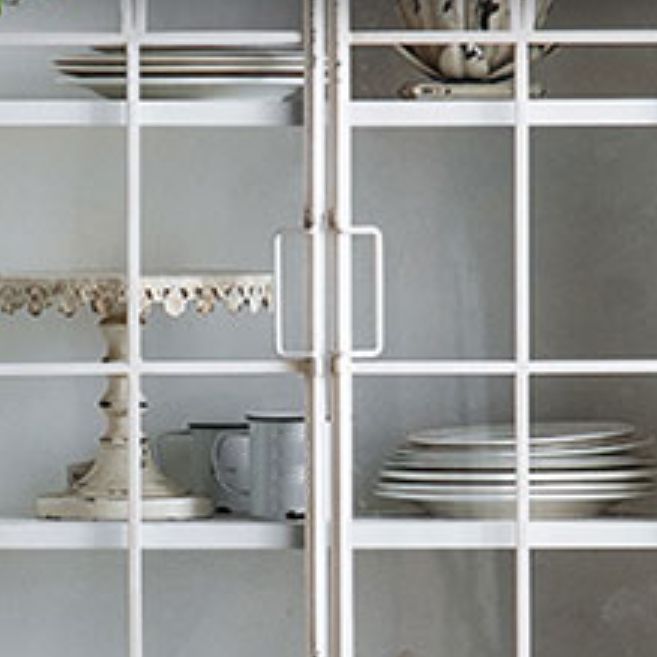 Armoire à plateau de planche latérale contemporaine avec portes pour la cuisine