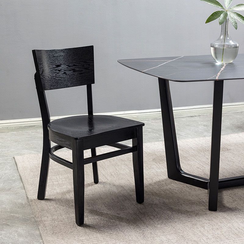 Zeitgenössischer Holz Essstuhl offenen Essnebelmöbeln in mattem Finish offener Rücken