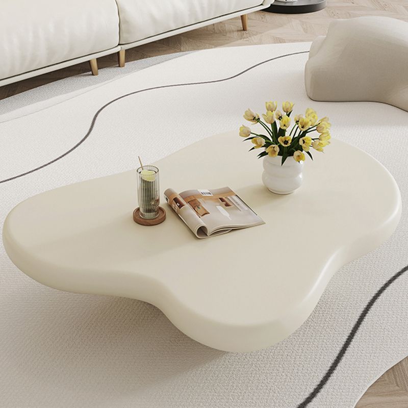 Couchtisch aus Massivholz mit 4 Beinen, moderner, minimalistischer Couchtisch