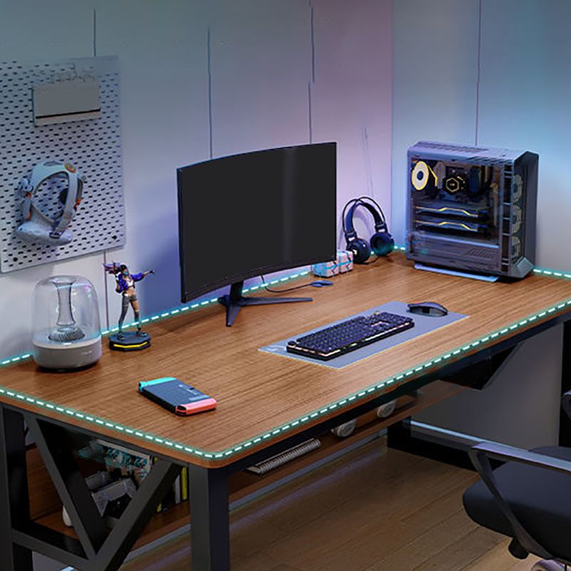 Bureau d'ordinateur rectangulaire Bureau de bureau de finition antique avec jambes en métal