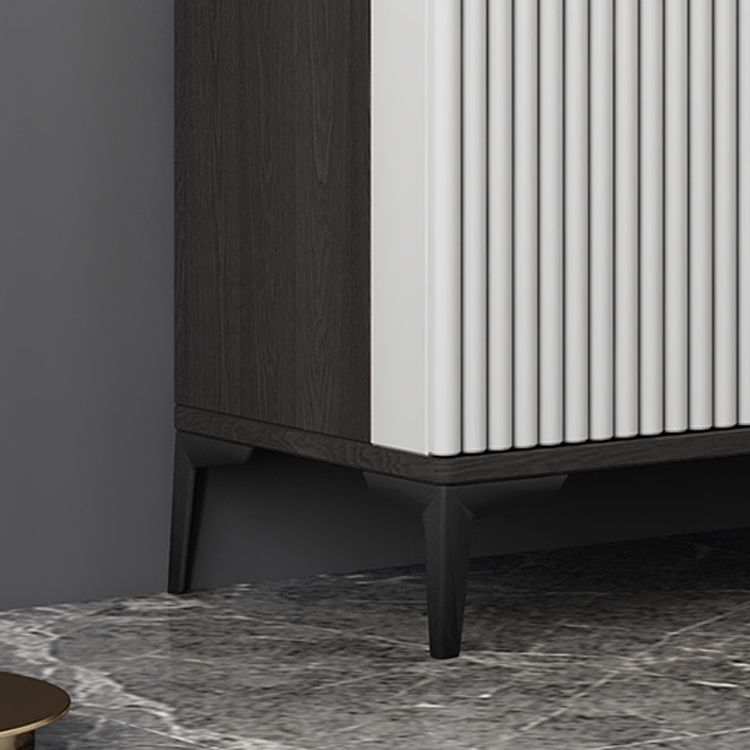 Server a buffet contemporaneo per cucina per cucina per cucina.