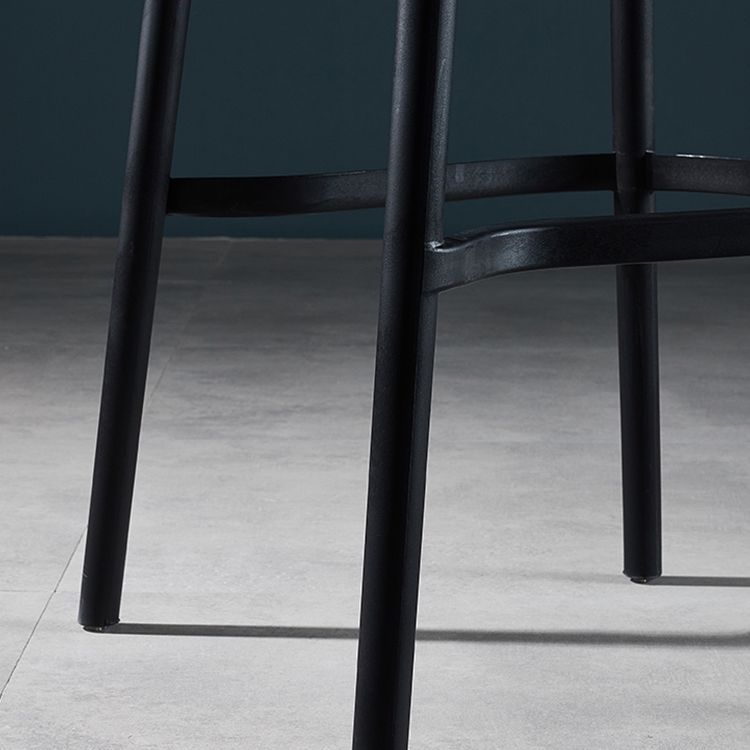 Sgabello da bar con barra da barra moderna moderna moderna moderna.