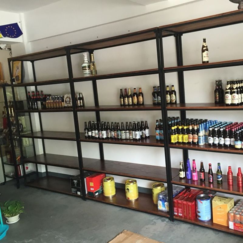 Libreria per mensole a casa aperta in metallo e legno contemporaneo con scaffali