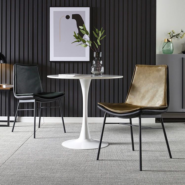 Sedia laterale imbottita sedia da pranzo in pelle moderna con gambe nere