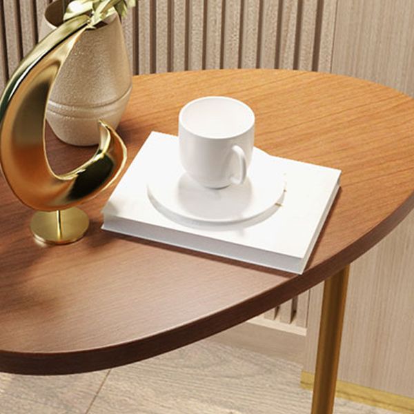 Mesa geométrica de mesa lateral modernista C de metal C con tapa de mármol