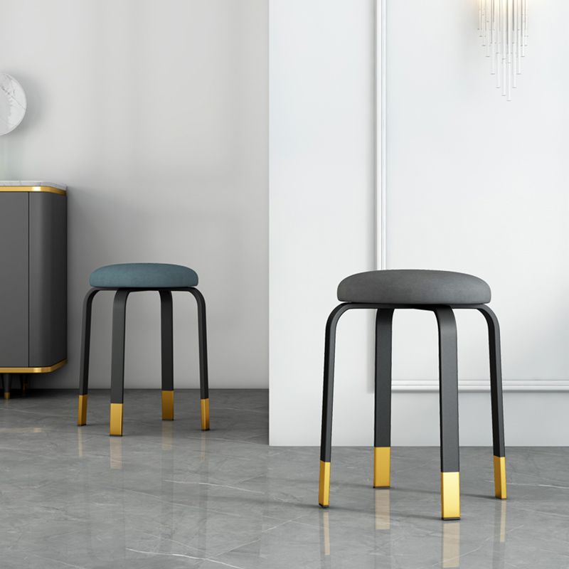 Footstool Ottoman Upholstered Metal Frame Fabric Modern Solid Round Ottoman Clearhalo 'furn' 'furn_ottomans_poufs' 'Furniture' 'Living Room Furniture' 'Ottomans & Poufs' 'ottomans_poufs' 1200x1200_869476b1-0de5-4507-9208-7af2b5762deb