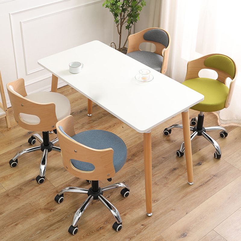 Zeitgenössischer Metall Barstool Faux Leder -Rundsitzschalterschalter mit Drehgelenk