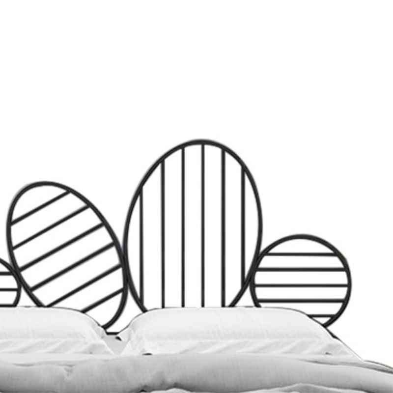 Letto a frame aperto di ferro con testiera e gambe in metallo letto glam 43.3 "h