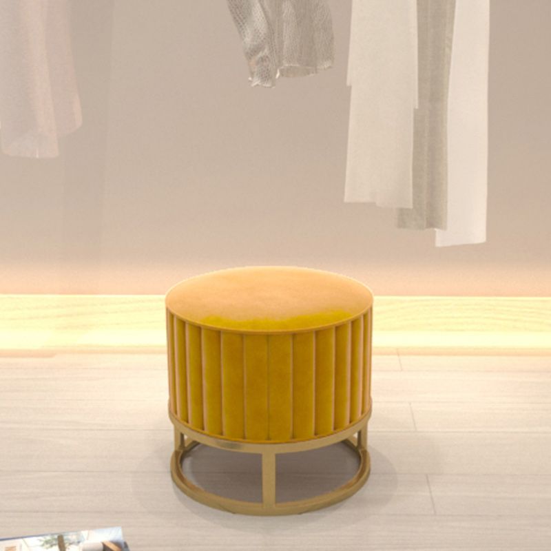 Glam Pouf Ottoman Velvet Upholstered Tear Resistant Round Ottoman with Chair Legs Clearhalo 'furn' 'furn_ottomans_poufs' 'Furniture' 'Living Room Furniture' 'Ottomans & Poufs' 'ottomans_poufs' 1200x1200_8772d6ed-4948-49bb-86e1-f0c2cd735a8d