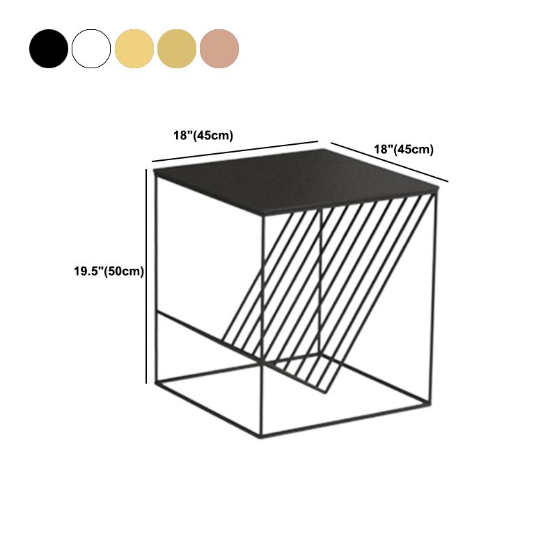 Tavolo da tavolo in metallo quadrato in stile moderno di metà secolo Tavolino