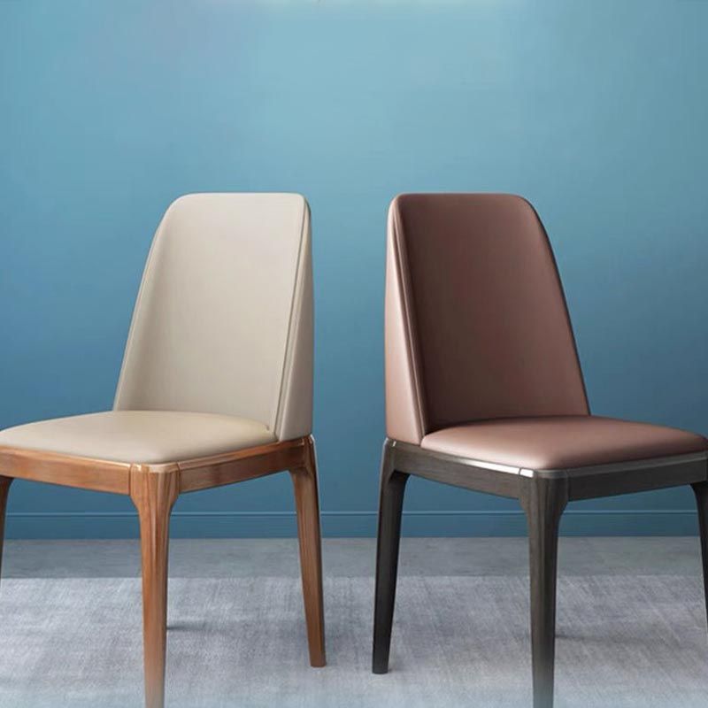 Silla de silla de comedor de cuero glamoroso en acabado mate para casa