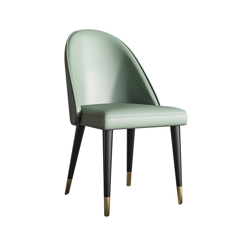 Sillas de comedor de cuero de forma glamorosa sillas laterales sin brazos con patas de madera para cocina