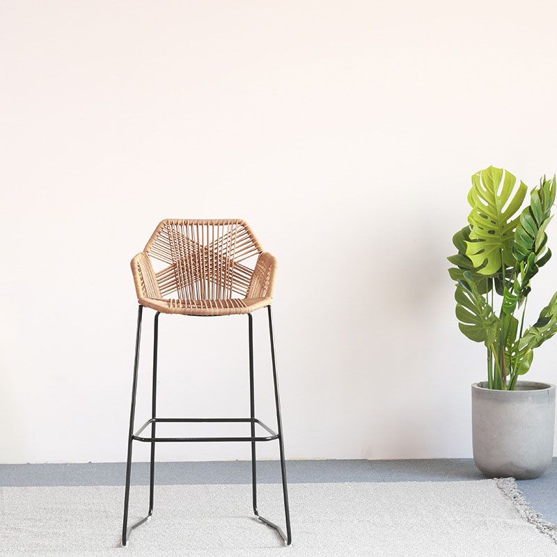 Modern Style Metal Bar Stool with Footrest and Low Back Balcony Lounge Bar Stool 30 Inch Clearhalo 'Bar Furniture' 'Bar Stools' 'bar_stools' 'furniture_bar_stools' 'Kitchen & Dining Furniture' 'kitchen&dining_furn' 'kitchen' 'kitchen_furn' Furniture' 1200x1200_87d6e594-6e89-4fb8-b231-f415ecf2c375
