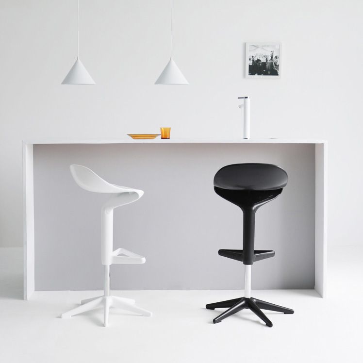 Industrial Bar-stool Adjustable Leather Counter Bar Stool with Metal Legs Clearhalo 'Bar Furniture' 'Bar Stools' 'bar_stools' 'furn' 'furn_bar_stools' 'Furniture' 'furniture_bar_stools' 'Kitchen & Dining Furniture' 1200x1200_882e24a3-e8e9-40ef-907c-597964cc1923