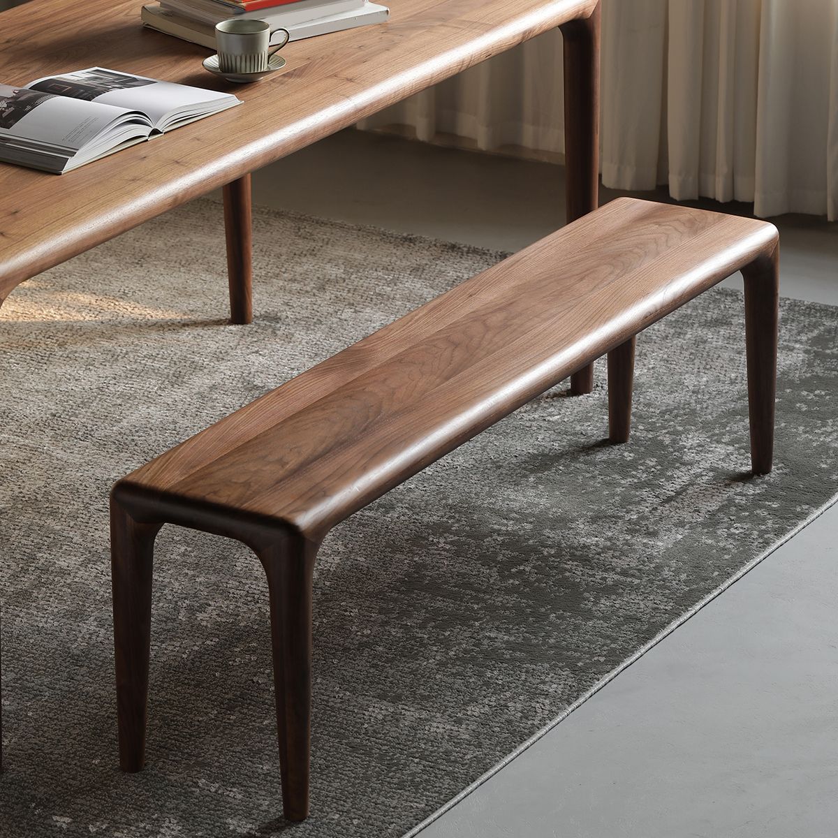 1/4/5ピースソリッドウッドダイニングルームテーブルと茶色の椅子セット