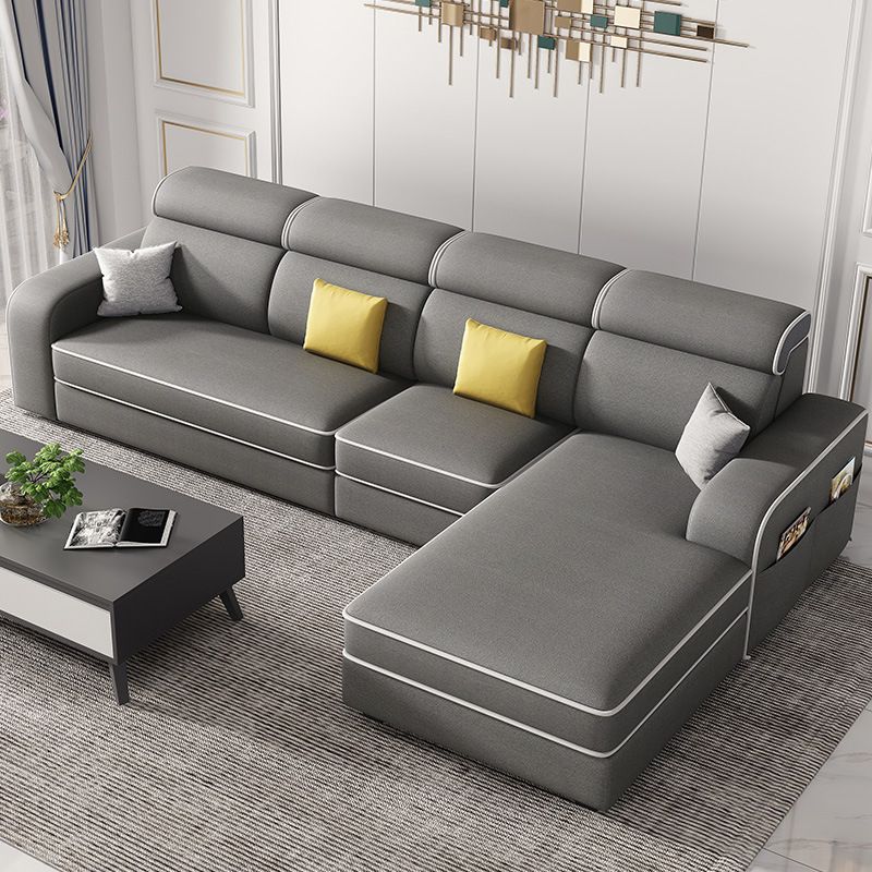 Scandinavo a forma di L sezionale con braccio quadrato e spazio per quattro persone