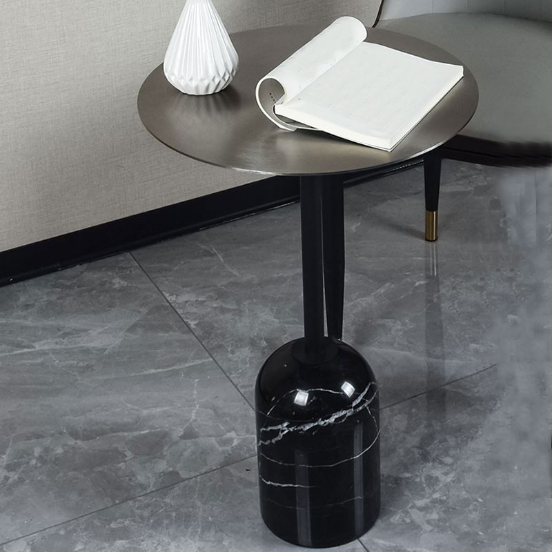 Contemporary Round Metal Side End Table Marble Pedestal Side Table Clearhalo 'Coffee & Accent Tables' 'End & Side Tables' 'end_side_table' 'end_side_tables' 'furn' 'furn_end_side_tables' 'Furniture' 'furniture_end_side_table' 'Living Room Furniture' 1200x1200_89fb2027-2e5d-48a1-903e-73ff50370228