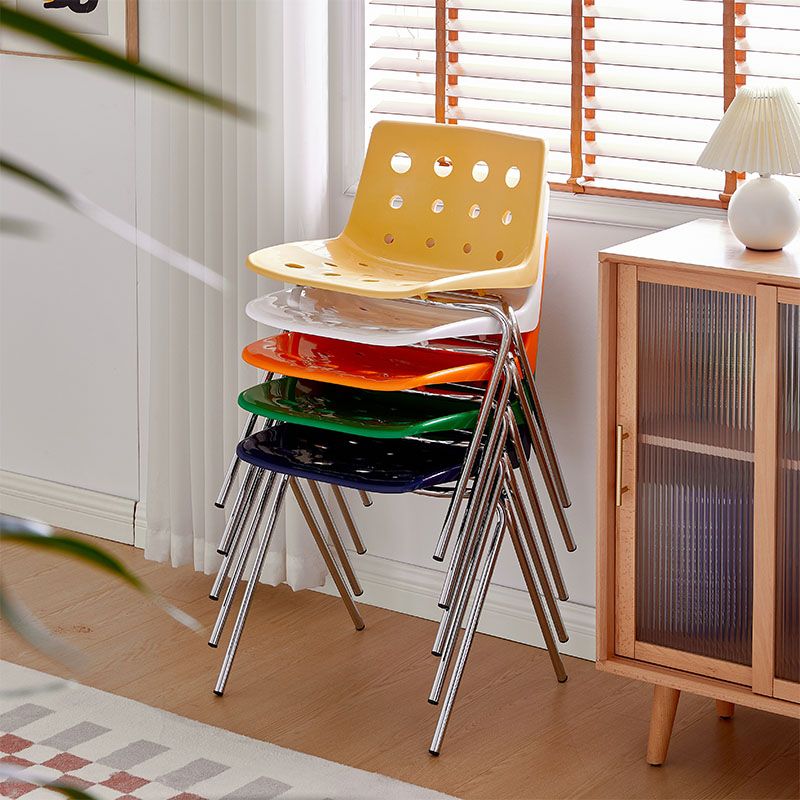 Modern Style Stackable Side Chair Plastic Dining Chair for Dining Room