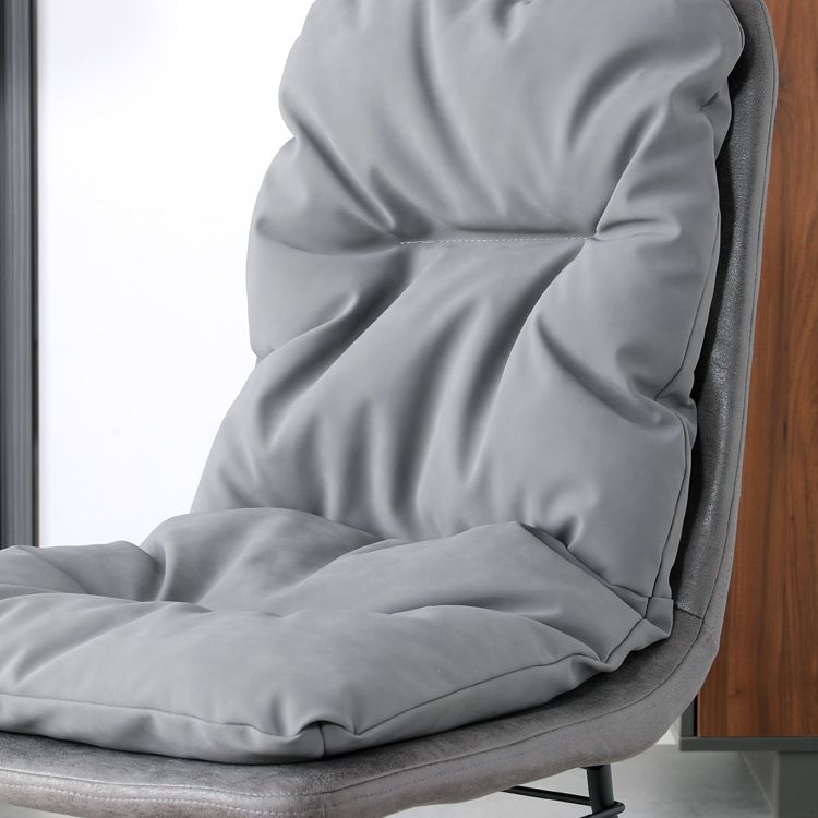 現代的なメタルダイニングルームチェアアームレス布張りのサイドチェア