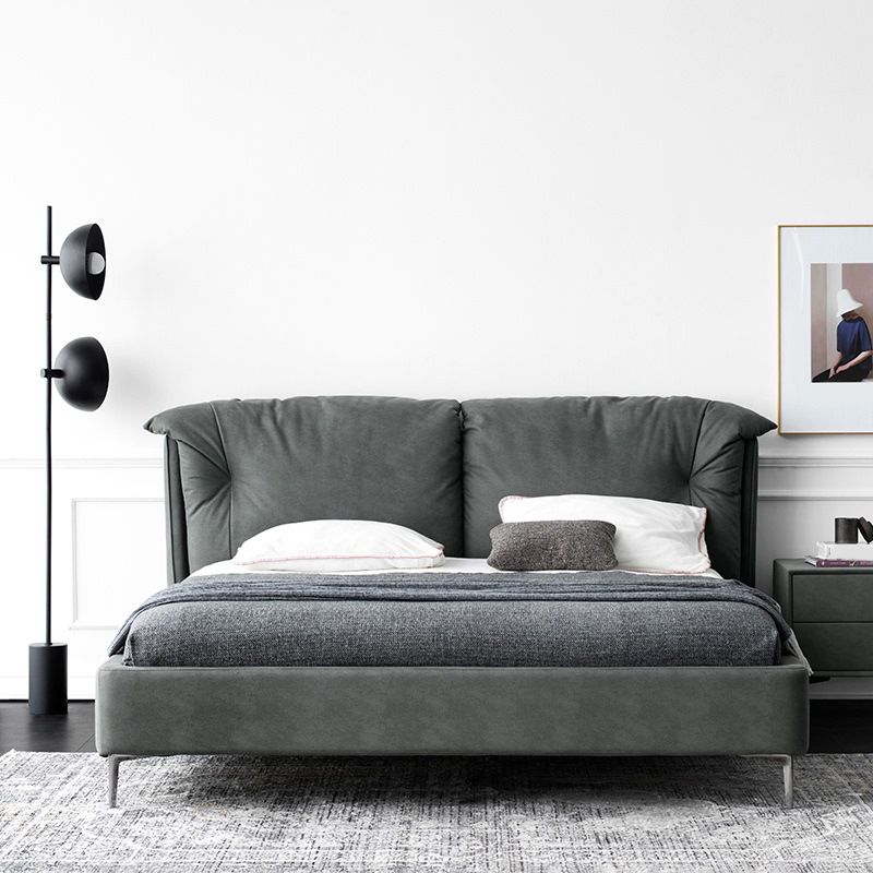 Grijs standaardbed met rechthoekig paneelhoofdeinde en metalen benen
