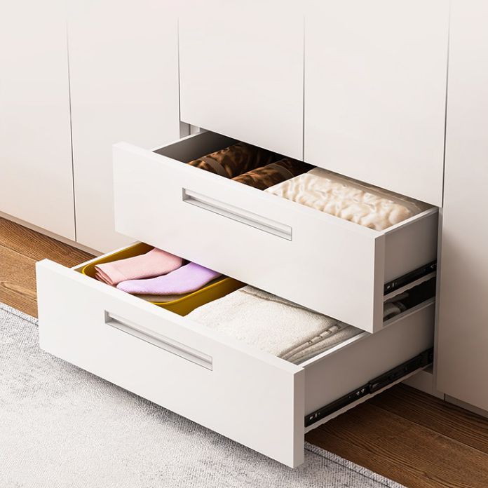 Modern Metal Wardrobe Armoire Freestanding Wardrobe in White Clearhalo 'Armoires & Wardrobes' 'armoires_wardrobes' 'Bedroom Furniture' 'furn' 'furn_armoires_wardrobes' 'Furniture' 1200x1200_8b00b5bd-e98b-4f20-8ef3-11dfb199e687