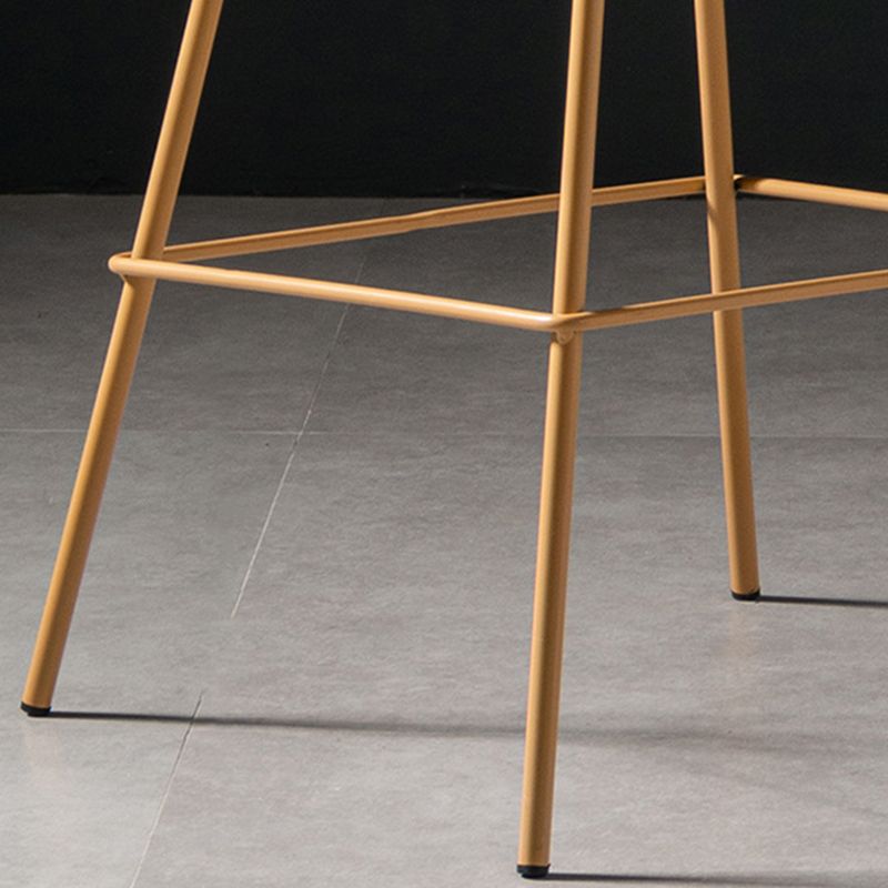 Contemporary Counter Height Stools Plastic Height Bar Stool for Living Room Clearhalo 'Bar Furniture' 'Bar Stools' 'bar_stools' 'furn' 'furn_bar_stools' 'Furniture' 'Kitchen & Dining Furniture' 1200x1200_8b0a8291-4d28-400e-8d11-a6e20ab038e3