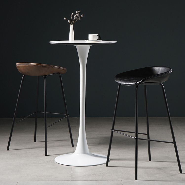 Contemporary Round Counter Table Dining Metal Counter Table for Restaurant Clearhalo 'Bar Furniture' 'Bar Tables' 'bar_tables' 'furn' 'furn_bar_tables' 'Furniture' 'furniture_bar_tables' 'Kitchen & Dining Furniture' 1200x1200_8b2b6d54-80dc-4580-9590-4ab41e7657e3