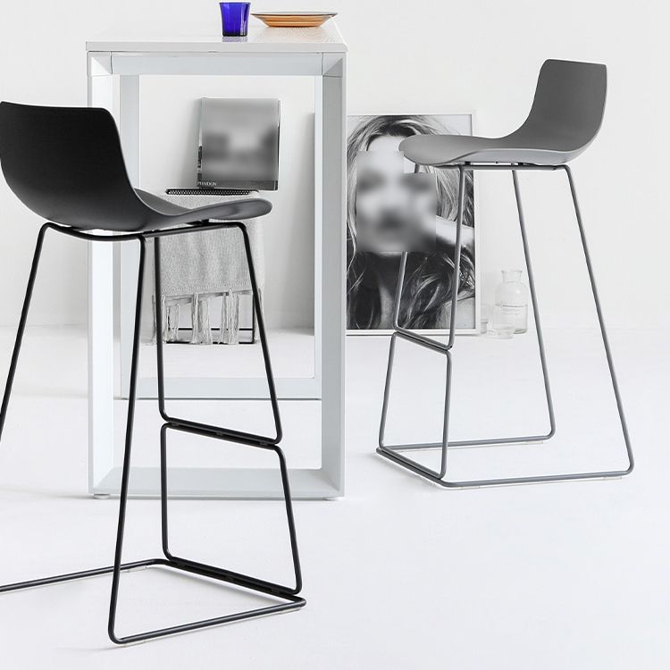 Nordic Plastic Bar Stool Bucket Counter Bar Stool with Metal Legs Clearhalo 'Bar Furniture' 'Bar Stools' 'bar_stools' 'furn' 'furn_bar_stools' 'Furniture' 'furniture_bar_stools' 'Kitchen & Dining Furniture' 1200x1200_8b2d8daf-3232-4804-af77-abc3b6c9885f