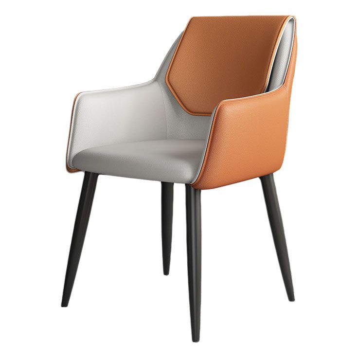 Silla de comedor de cuero moderno de cuero con patas con patas de acero en acabado mate para casa