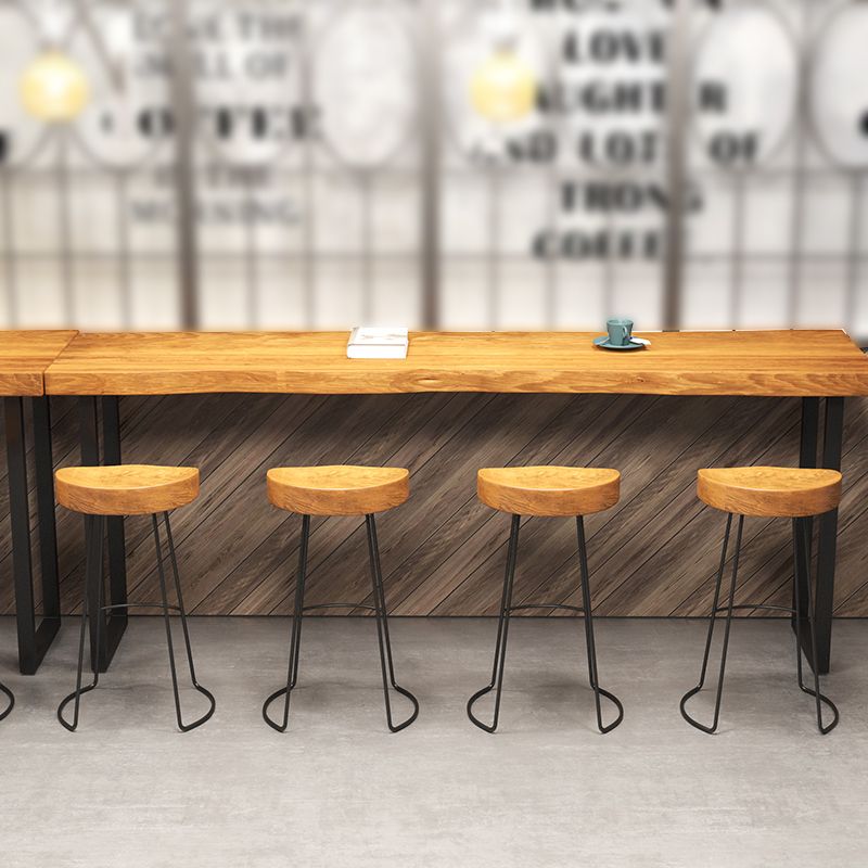 Specialty Brown Modern Style Bar Table Solid Wood and Iron Coffee Shop Bar Table Clearhalo 'Bar Furniture' 'Bar Tables' 'bar_tables' 'furn' 'furn_bar_tables' 'Furniture' 'furniture_bar_tables' 'Kitchen & Dining Furniture' 1200x1200_8c60dbc1-1fc7-440c-8014-d1b5542d9305