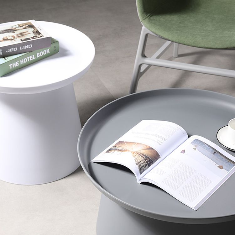 Scandinavian Round Tray Top Side End Table Plastic Pedestal End Table Clearhalo 'Coffee & Accent Tables' 'End & Side Tables' 'end_side_tables' 'furn' 'furn_end_side_tables' 'Furniture' 'Living Room Furniture' 1200x1200_8c6f4bb4-0c52-4a2c-b624-10e2b2197484