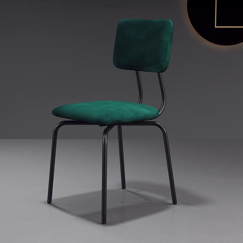 Chaise de salle à manger en faux cuir moderne chaise Parsons en finition mate pour la brasserie