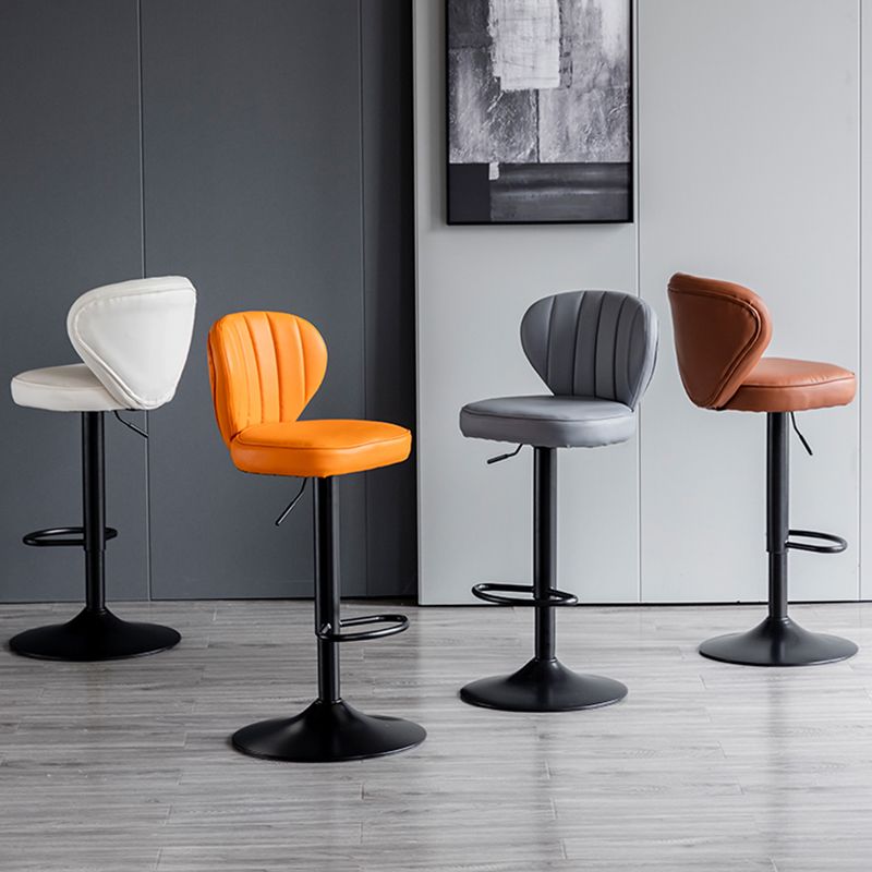 Contemporary Leather Swivel Barstool Indoor Bar Stool with Iron Legs and Low Back Clearhalo 'Bar Furniture' 'Bar Stools' 'bar_stools' 'furn' 'furn_bar_stools' 'Furniture' 'furniture_bar_stools' 'Kitchen & Dining Furniture' 1200x1200_8c88ff6c-2e91-420c-a963-438b04c389e6
