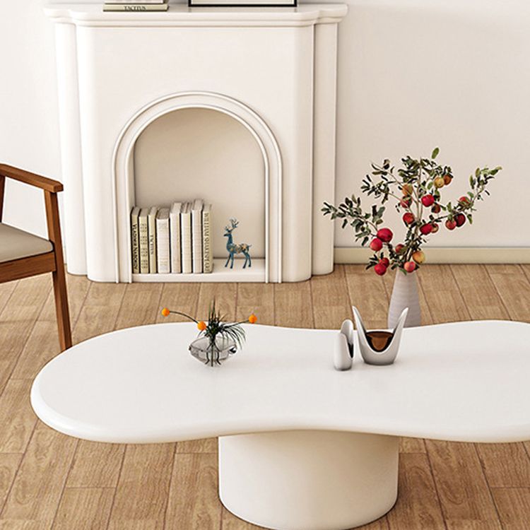 Scandinavian Free Form Coffee Table with Pedestal Base in Solid Wood Clearhalo 'Coffee & Accent Tables' 'Coffee Tables' 'coffee_tables' 'furn' 'furn_coffee_tables' 'Furniture' 'Living Room Furniture' 1200x1200_8d174e8b-5274-46e9-8c19-a914696da69d
