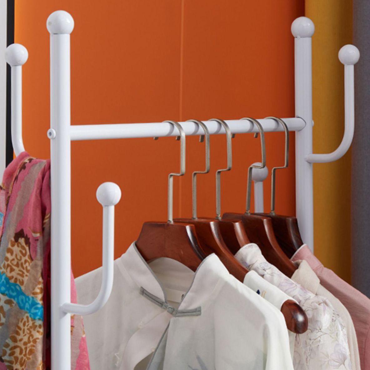Popular Metal Coat Hanger Storage Basket Solid Color Coat Rack with Castors Clearhalo 'Entry & Mudroom Furniture' 'furn' 'furn_hall_tree_coat_racks' 'Furniture' 'Hall Trees & Coat Racks' 'hall_tree_coat_racks' 1200x1200_8dadbac9-1b45-4ecf-b5aa-3a84d76bc3bd