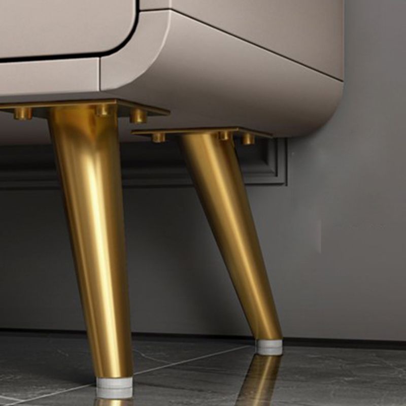 Baule verticale per camera da letto Glam Stone con gambe in metallo