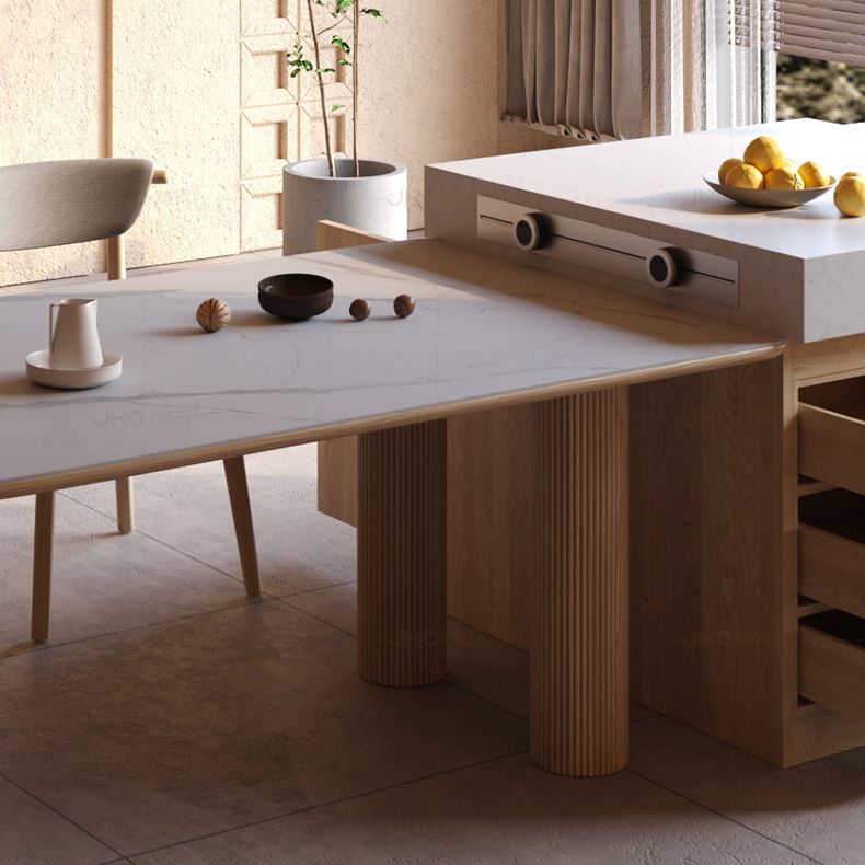 Mesa de comedor de piedra