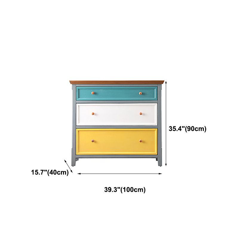Tradizionale torace in legno in legno in legno cassa di stoccaggio con multi