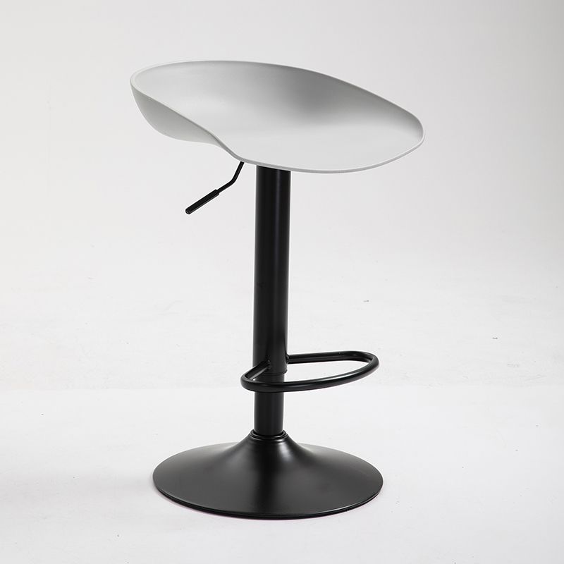 Industrial Style Plastic Seats Barstool Rotating Lifting Metal Leg Bar Stool for Indoor Clearhalo 'Bar Furniture' 'Bar Stools' 'bar_stools' 'furn' 'furn_bar_stools' 'furniture_bar_stools' 'Kitchen & Dining Furniture' 'kitchen&dining_furn' 'kitchen' 'kitchen_furn' Furniture' 1200x1200_8ee5d6ca-0f85-4801-921a-f3729de58f50