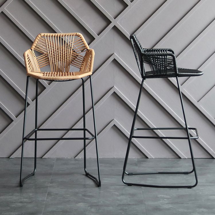 Modern Counter Bar Stool Plastic Armed Bar Stool with Footrest and Backrest Clearhalo 'Bar Furniture' 'Bar Stools' 'bar_stools' 'furn' 'furn_bar_stools' 'furniture_bar_stools' 'Kitchen & Dining Furniture' 'kitchen&dining_furn' 'kitchen' 'kitchen_furn' Furniture' 1200x1200_8f953079-2515-492a-9a0b-6db967ffe0e1