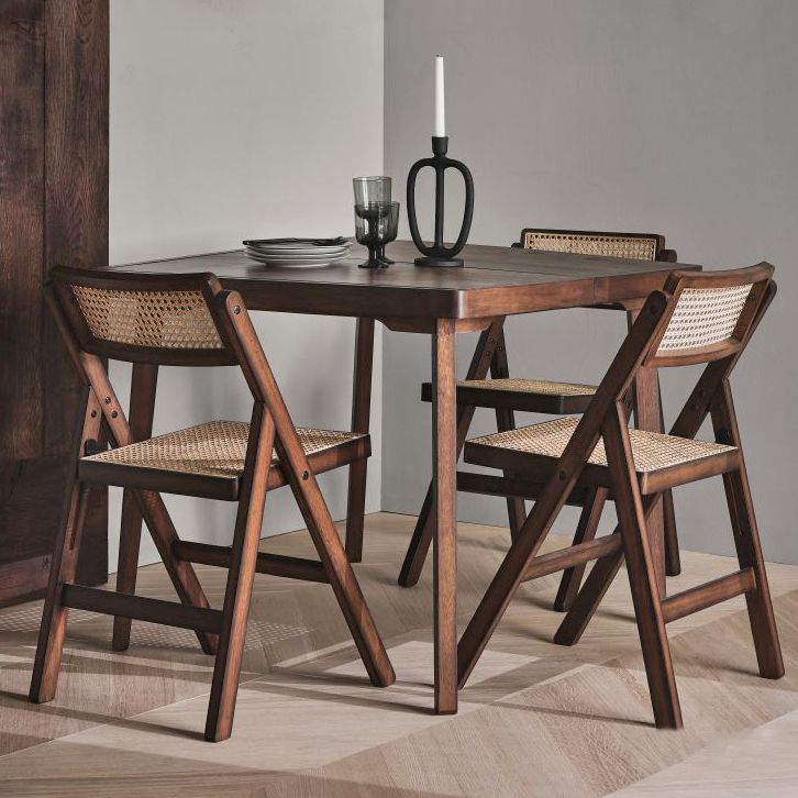 Chaises de style traditionnel pour manger des chaises sans bras avec des jambes en bois